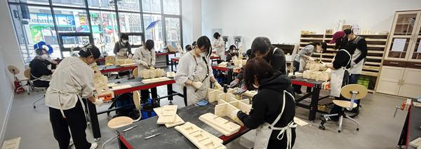 목공예기자재실